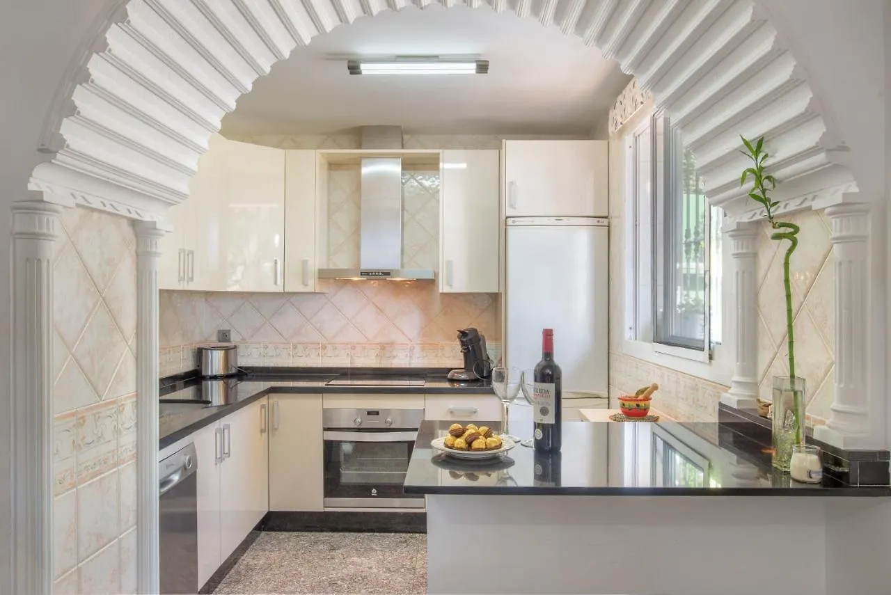 Comfortable Apartment In Mijas With Pool And Garden 68 M²